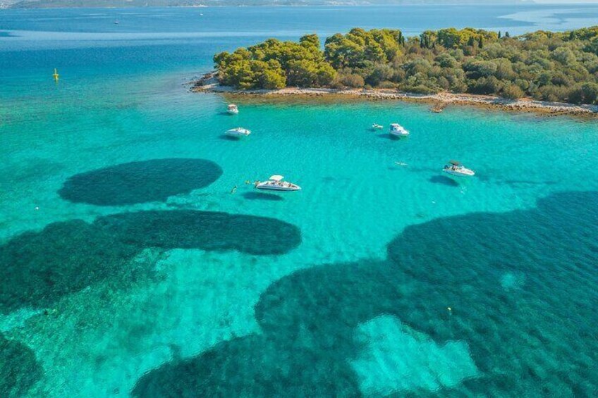 BLue lagoon Croatia - island hopping