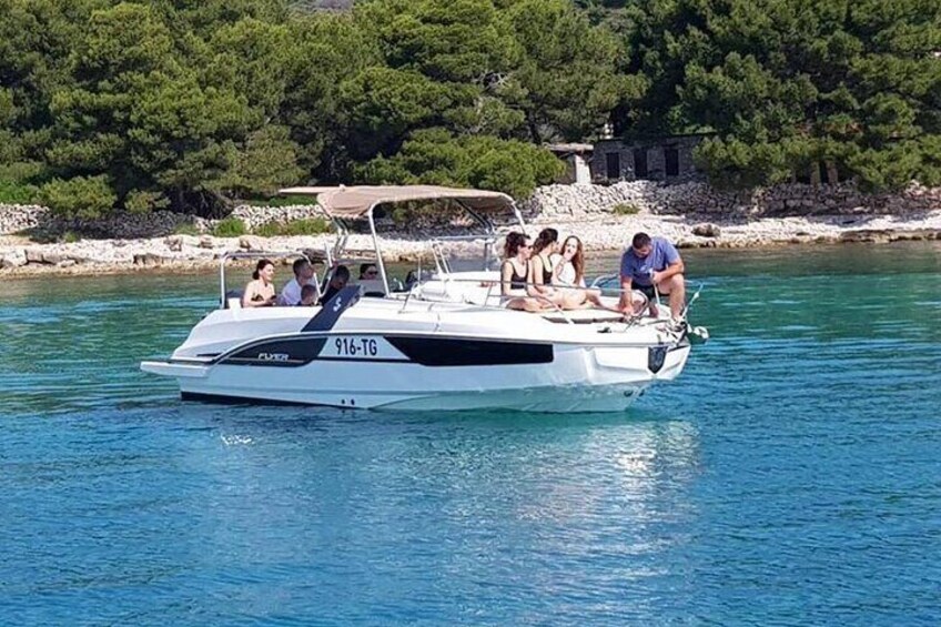 Beneteau tour boat