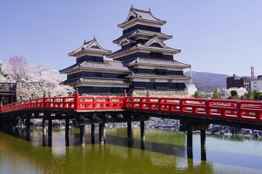 Matsumoto Private One Day Tour from Nagano 