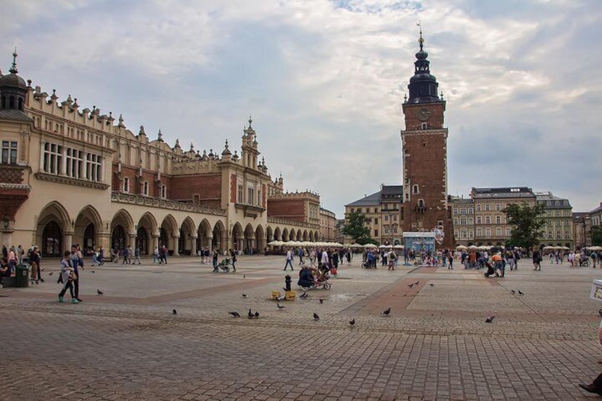 Krakow and Wieliczka Salt Mine Tour from Wroclaw - Local guides included