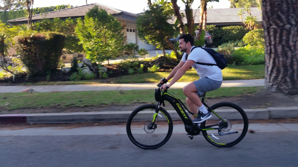 Show item 1 of 4. LA Bike Rental