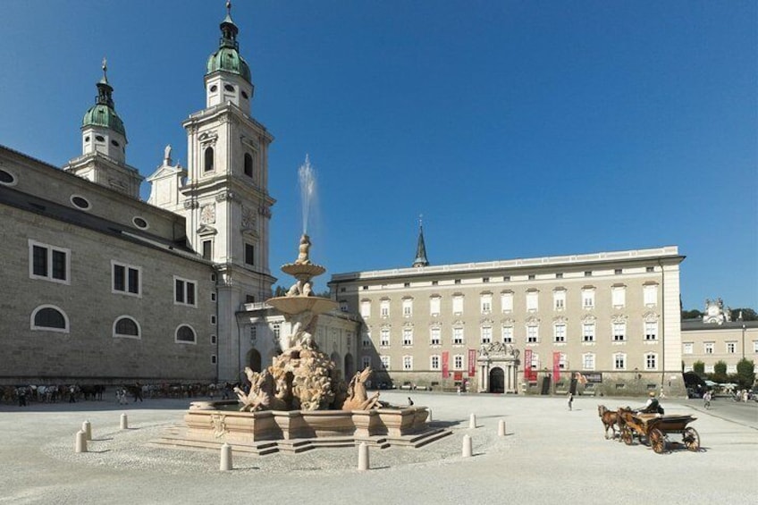 Residenzplatz & Salzburg Dom