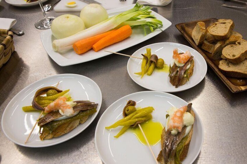 Basque Pintxos and traditional dishes cooking class