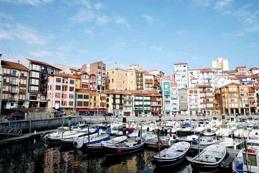 Gaztelugatxe, Gernika and Bermeo small group tour lunch included