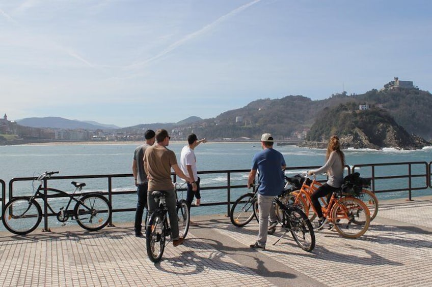 SIghtseeing San Sebastian wihttps://media-cdn.tripadvisor.com/media/attractions-splice-spp-720x480/06/e7/fa/72.jpgth bicycles