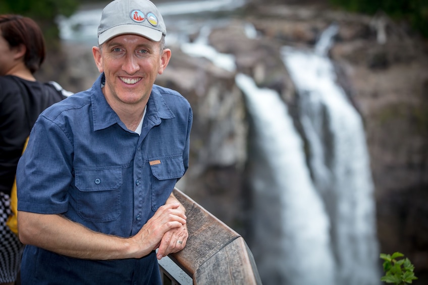 Snoqualmie Falls & Seattle Winery Tour