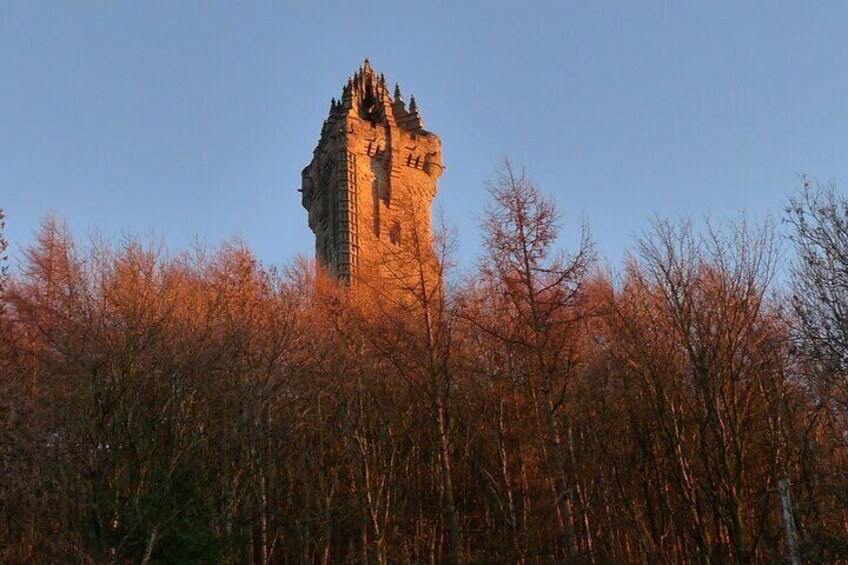 Sun set on Wallace Monument