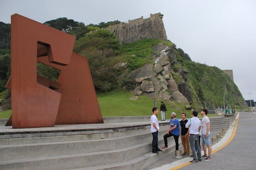 San Sebastian Walking Tour with Pintxo and a Drink