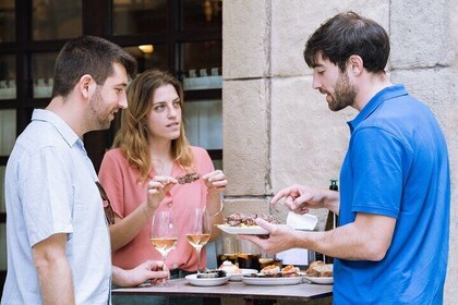 Pintxo-Verkostung in San Sebastian, gepaart mit spanischen Weinen