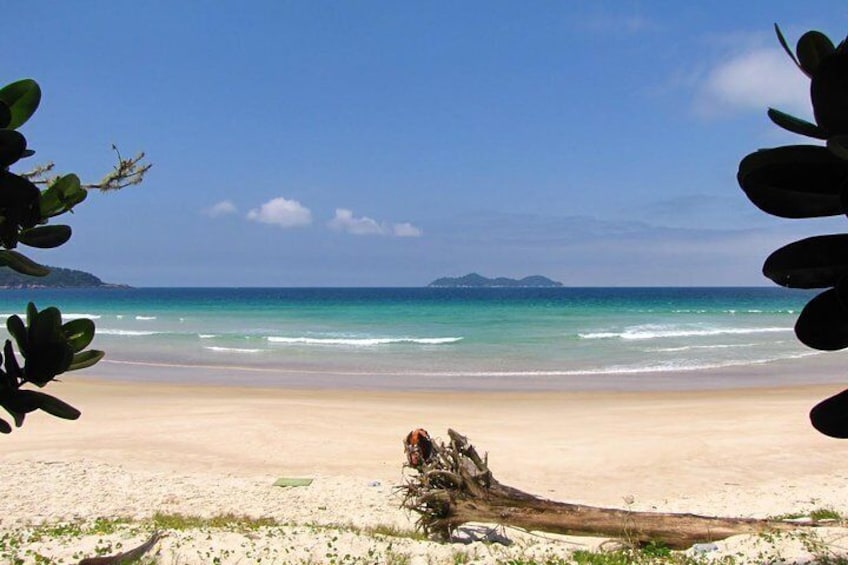 Lopes Mendes beach