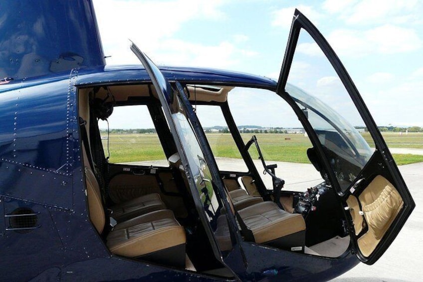 Private Helicopter Tour over Rio - 03 people - 60 minutes