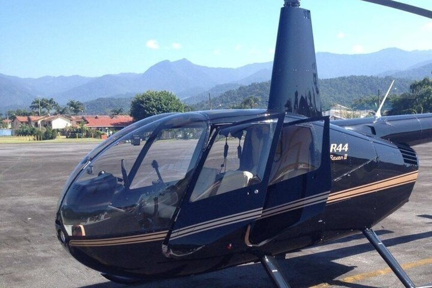 Private Helicopter Tour over Rio - 03 people - 45 minutes