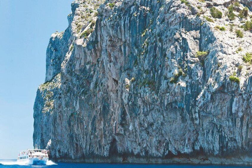 3 hours boat ride from Port Alcudia to Formentor