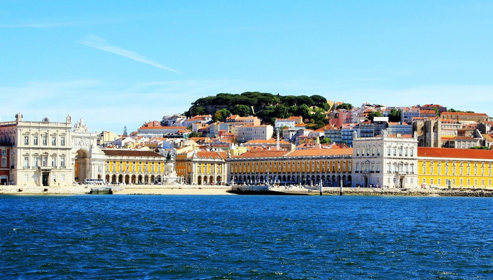 Wine Tasting & Sailing on the Tagus River