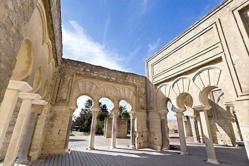 Medina Azahara Córdoba with Bus Transfer