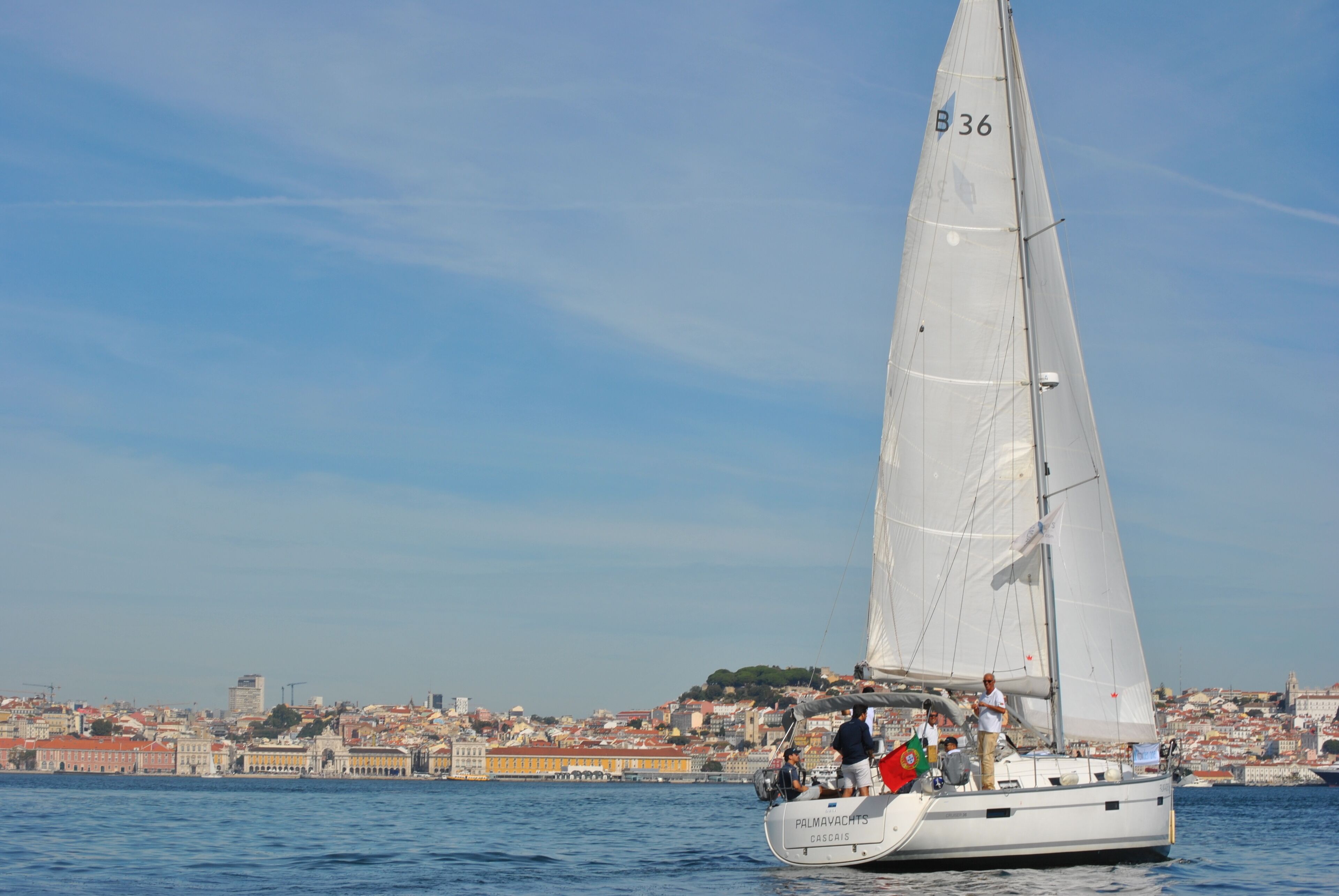 Sailing Cruise around the Old Town Sights