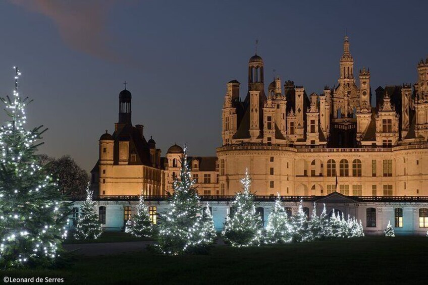 Loire Valley Christmas Day Tour Chambord and Chenonceau from Amboise or