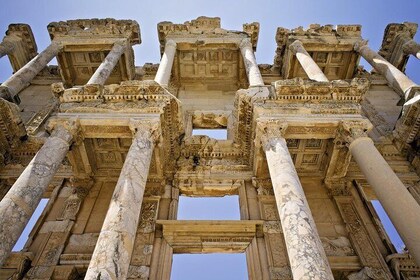 Ephesus Shoppers Tour From Kusadasi with Private Guide and Van
