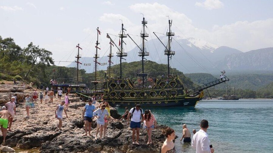 Kemer Boat Trip Including Lunch from Antalya