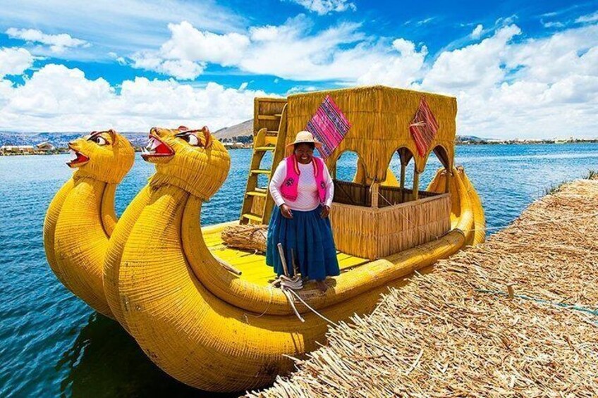 Tour Uros and Taquile Islands in Speedboat (full day)