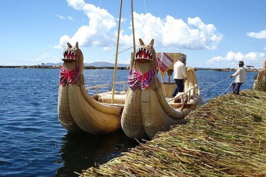 Tour Uros and Taquile Islands in Speedboat (full day)