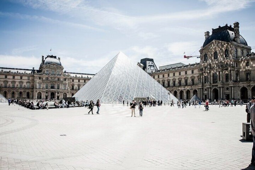 Paris Louvre Museum Must See Skip the Line Tour