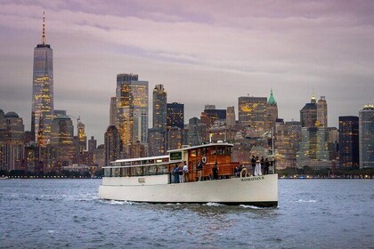 Champagne, Wine and Cheese Pairing Sightseeing Cruise