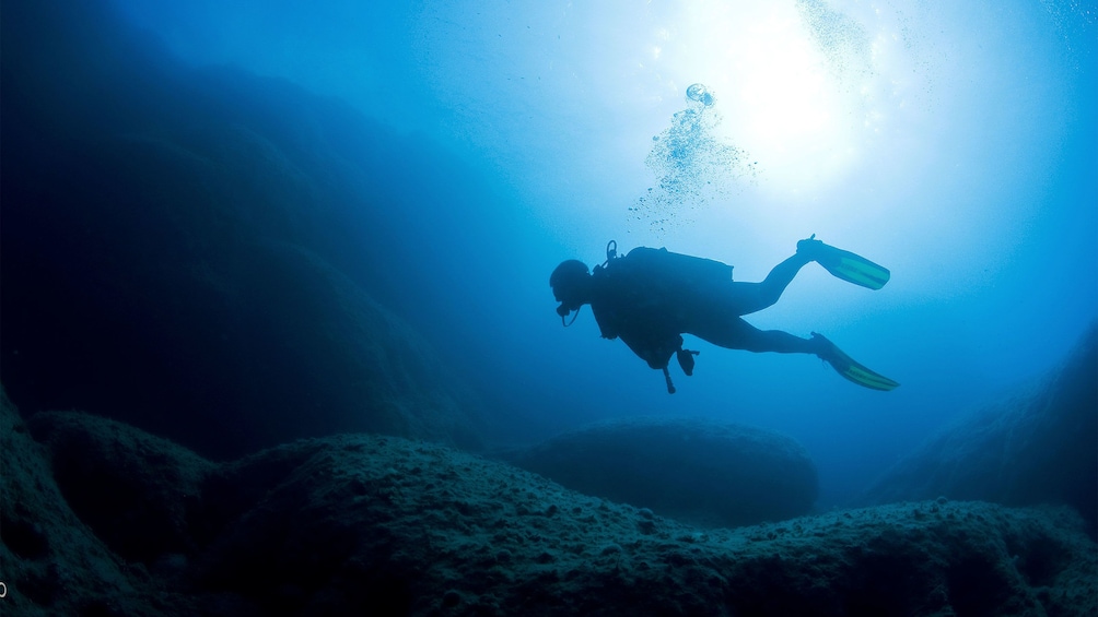 Relaxing scuba diver in Chania 