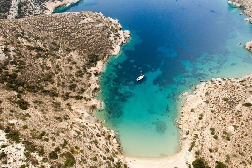 A full day sailing on a sailing yacht from Paros to the Small Cyclades