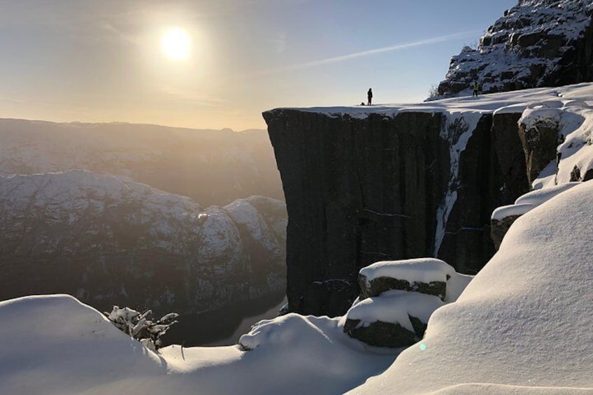 Guided winter hike Pulpit Rock 