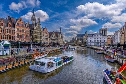 Brussels: Tour Bruges & Ghent with Cruise + Chocolatier Visit