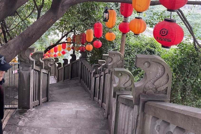 3-Hour Walking Tour to Chongqing Mountain City Lane and The Felting Museum