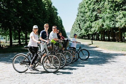 Versailles Domain Guided Day Bike Tour with Palace Entrance from Paris by T...