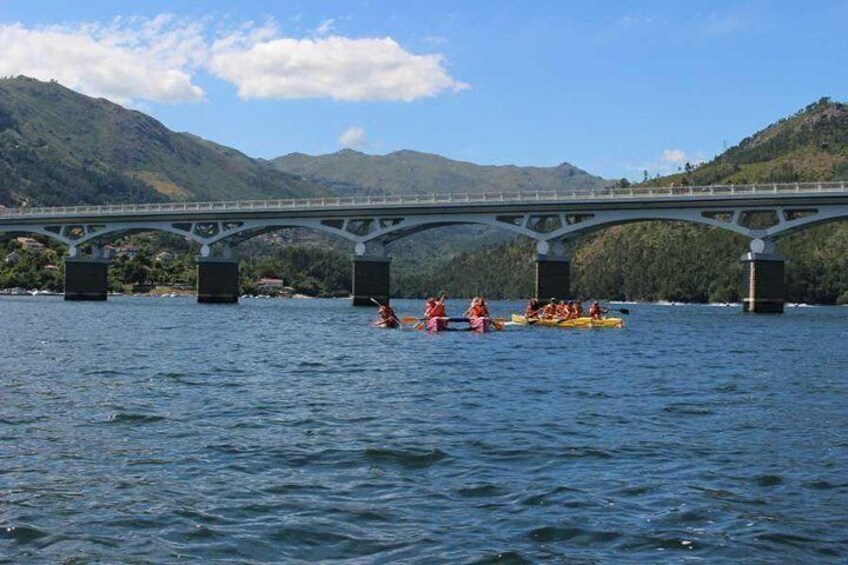 Kayaking at Caniçada Reservoir