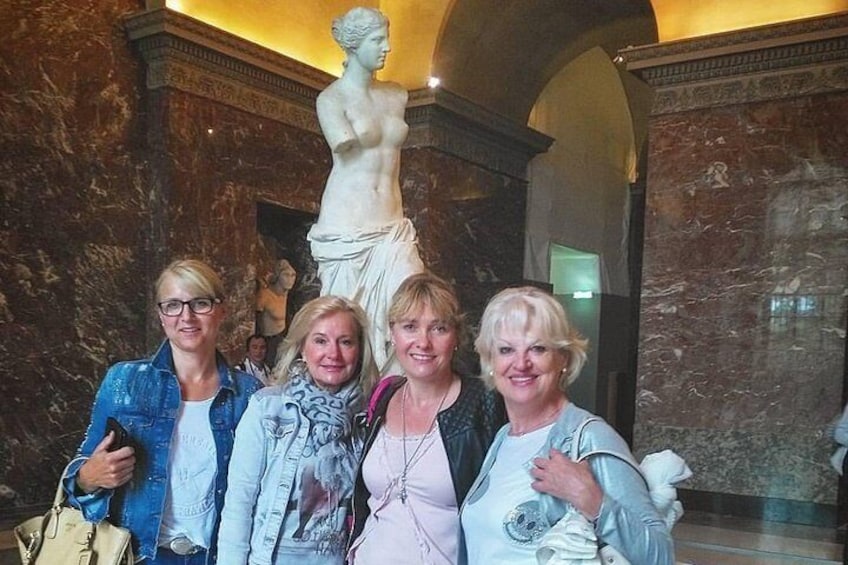 Our guests in the company of beauty queen Aphrodite.