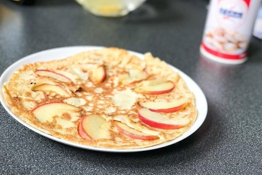 Learn to make Dutch pancakes 