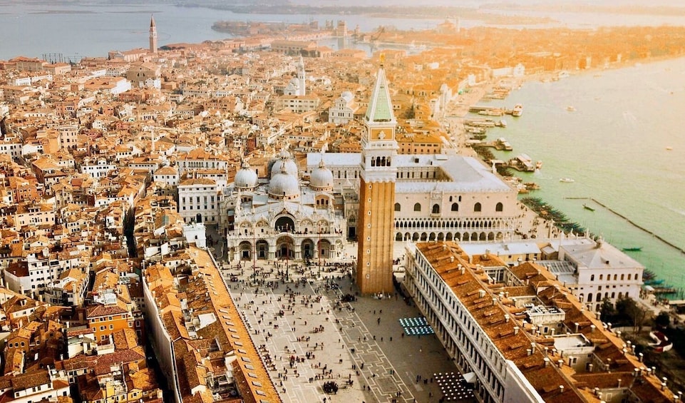 Skip-the-Line: Doge's Palace and Saint Mark's Basilica tour