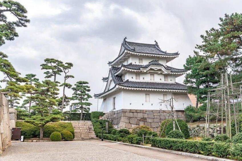 Takamatsu Half-Day Private Tour with Nationally-Licensed Guide