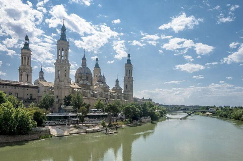 Zaragoza Private Walking Tour with Professional Guide