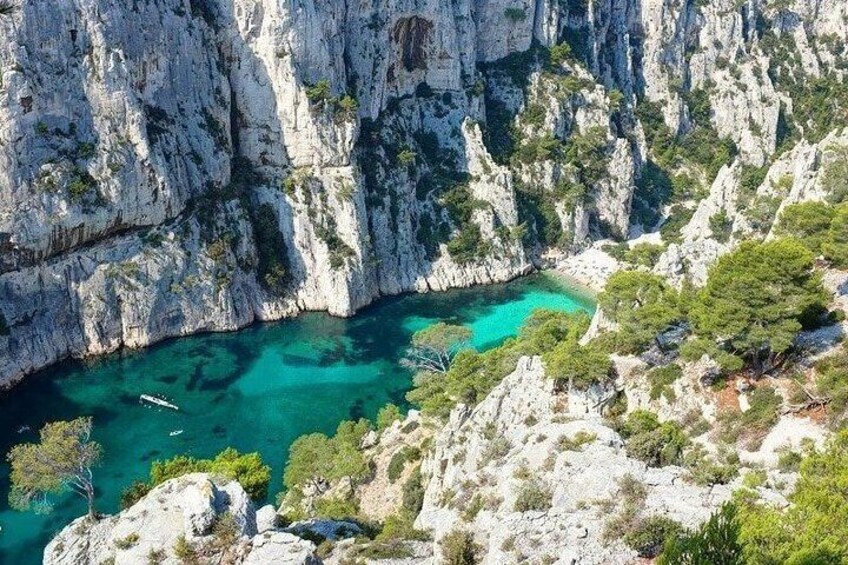Calanques of Cassis, Aix-en-Provence & Wine Tasting Private Tour