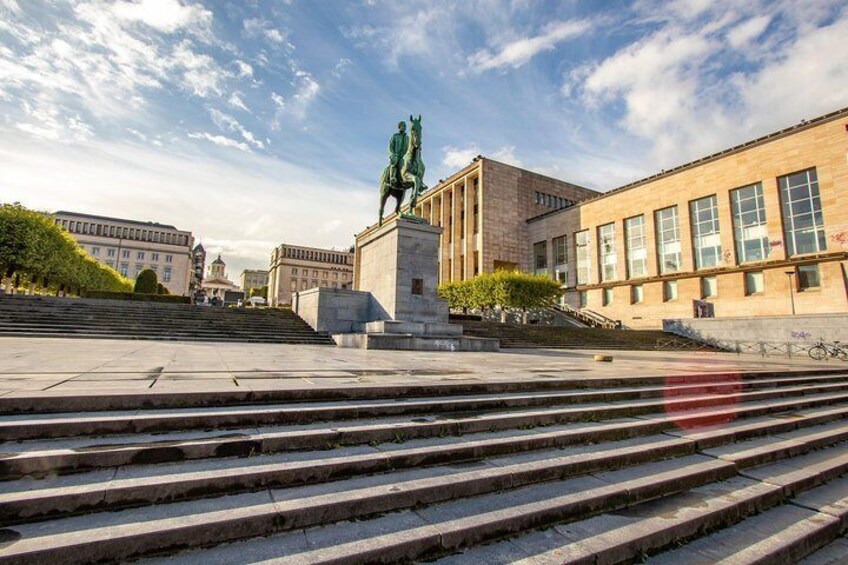 2 Hours Photographic Tour in Brussels with a Local