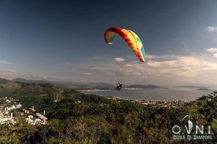 Paragliding flight with instructor in Florianópolis