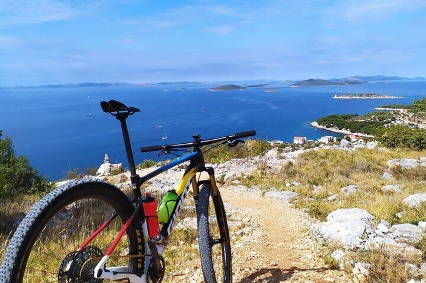 Murter Island Bays by bike 