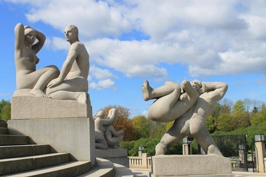 The Ultimate Study of the Human Form at Vigeland's Sculpture Park with a Local