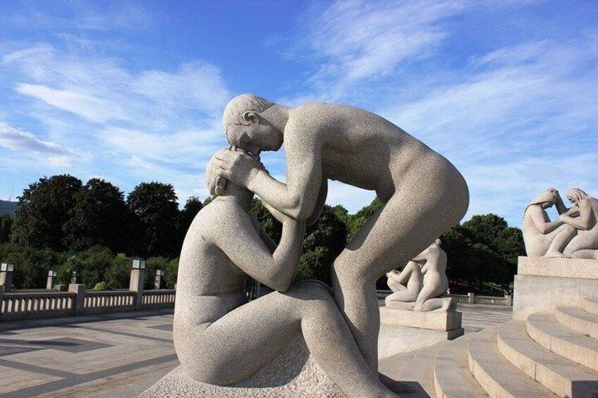 The Ultimate Study of the Human Form at Vigeland's Sculpture Park with a Local