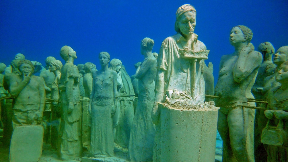 Underwater statues in Mexico