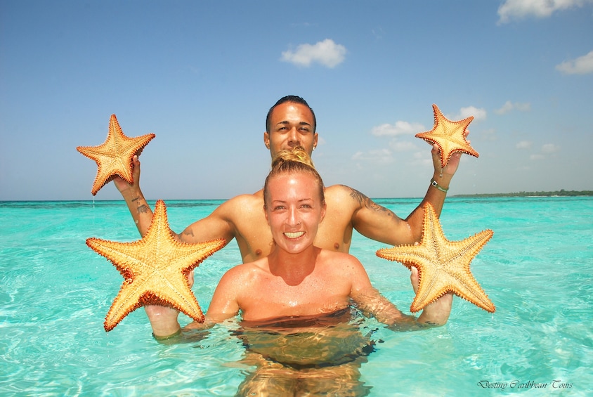 Full-Day Saona Island Tour with Open Bar & Lunch from Punta Cana