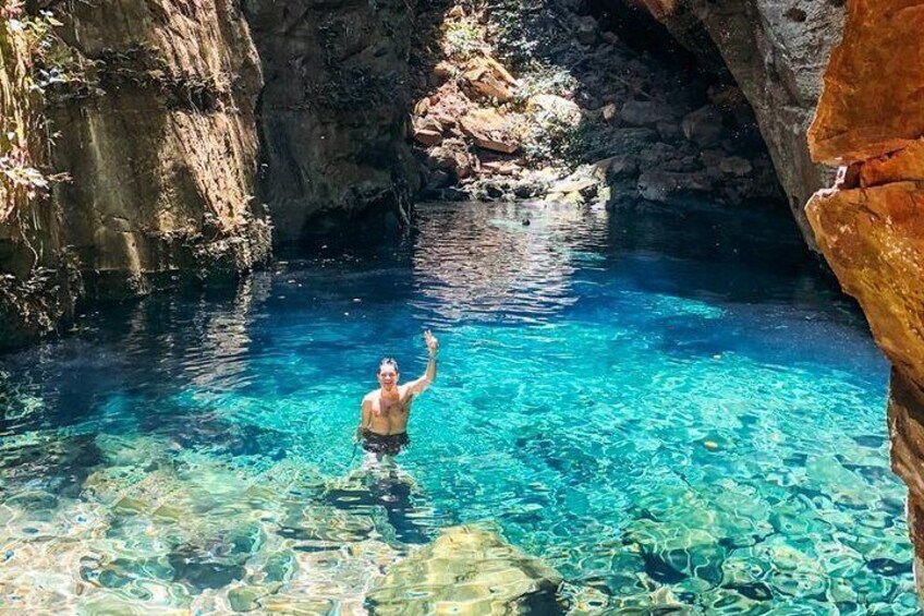 Blue Charm Blue Well, Santa Barbara Waterfall 4 days with Jalapão Titans