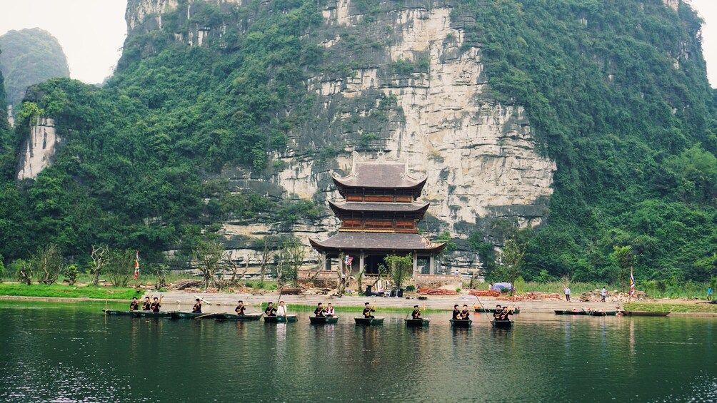 6-DAYS HANOI - HOA LU - HALONG OVERNIGHT ON CRUISE