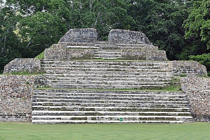 Private Tour Altun Ha Cave tubing and Baboon sanctuary from Belize City